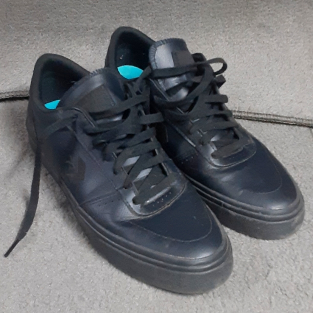 Converse size 10